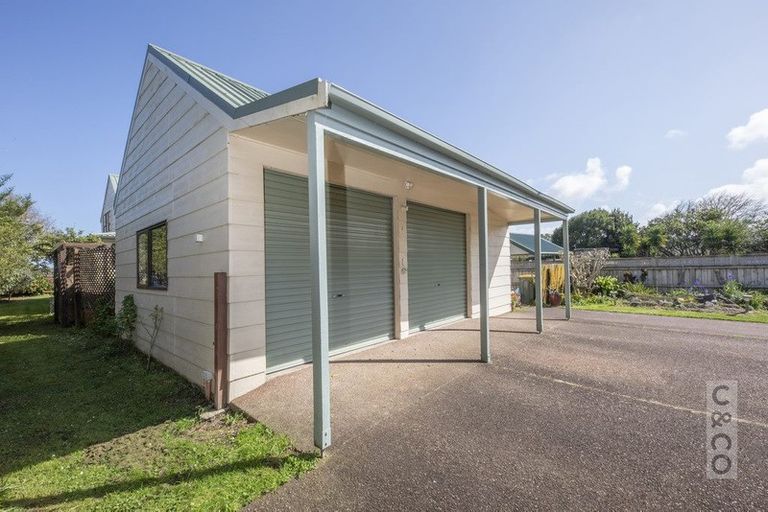 Photo of property in 18 Tapu Road, Huapai, Kumeu, 0810