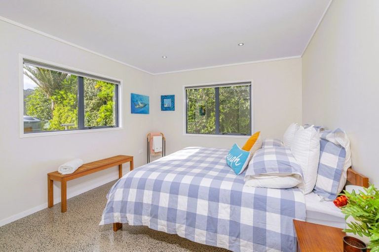 Photo of property in 3 Emmerdale Drive, Hahei, Whitianga, 3591