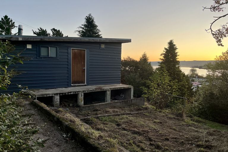 Photo of property in 27 Nore Street, Waihola, Milton, 9073