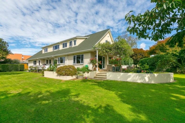 Photo of property in 7-9 Veale Road, Frankleigh Park, New Plymouth, 4310