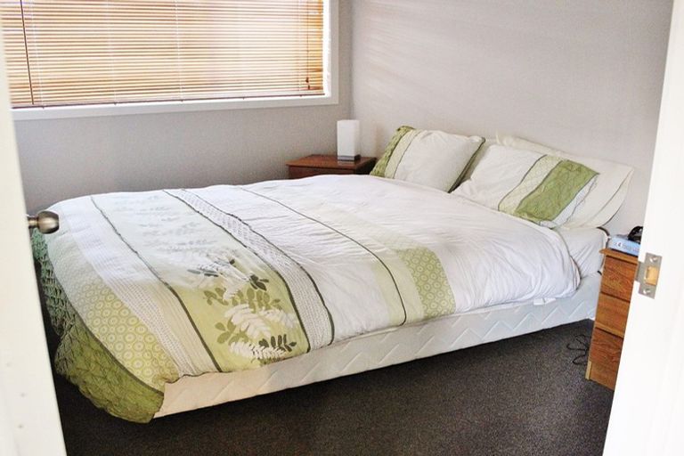 Photo of property in 1/9-11 Masterton Road, Rothesay Bay, Auckland, 0630