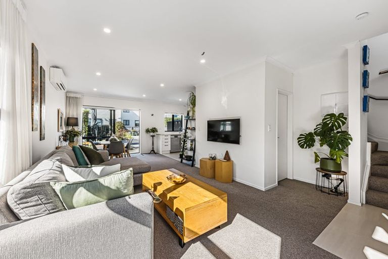 Photo of property in 58 Whenuapai Drive, Whenuapai, Auckland, 0618