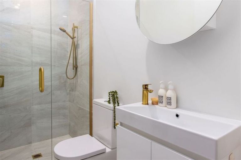 Photo of property in 89 Weston Road, St Albans, Christchurch, 8052