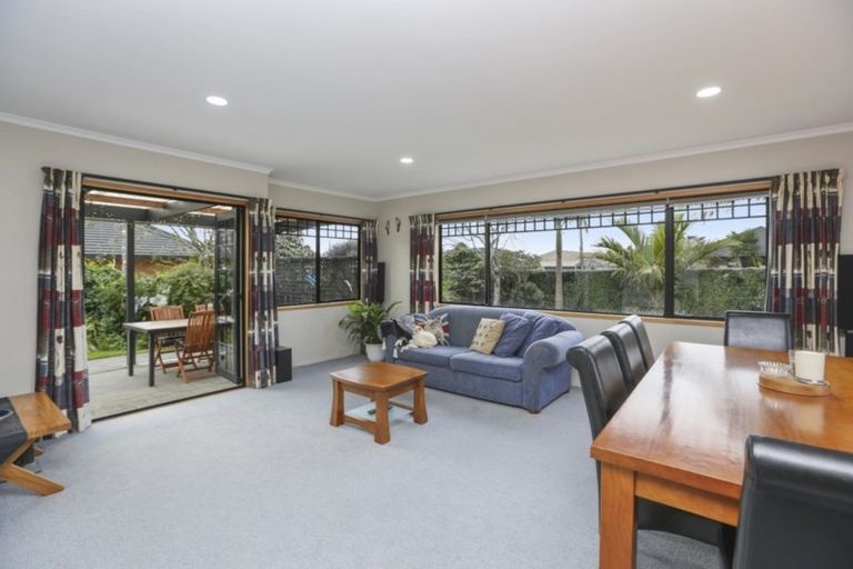 Photo of property in 364 Mangorei Road, Merrilands, New Plymouth, 4312