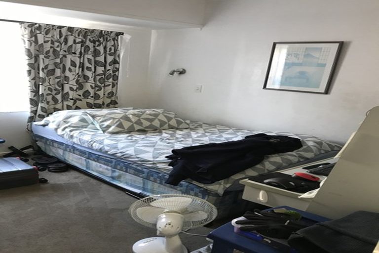 Photo of property in 2/164 Prince Regent Drive, Farm Cove, Auckland, 2012