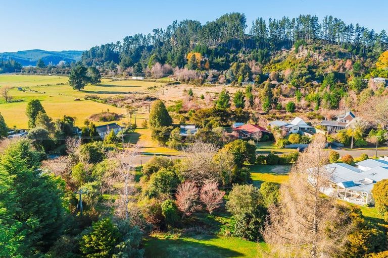 Photo of property in 52 Te Herekiekie Street, Turangi, 3334