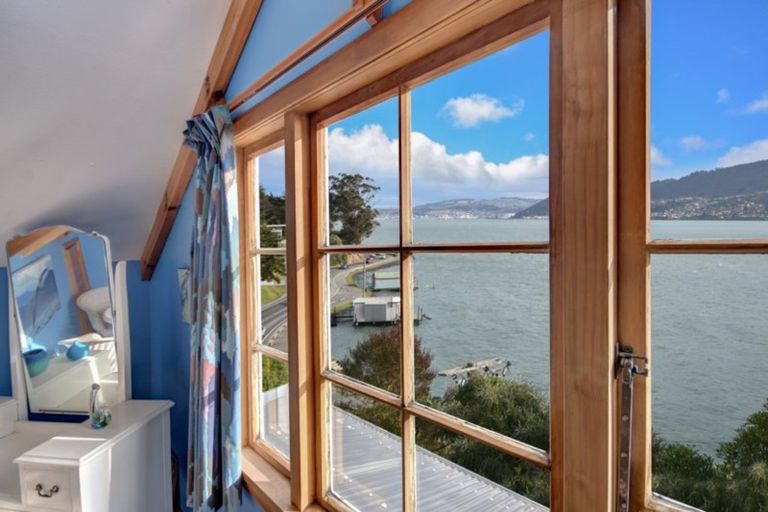 Photo of property in 6 Marion Street, Macandrew Bay, Dunedin, 9014