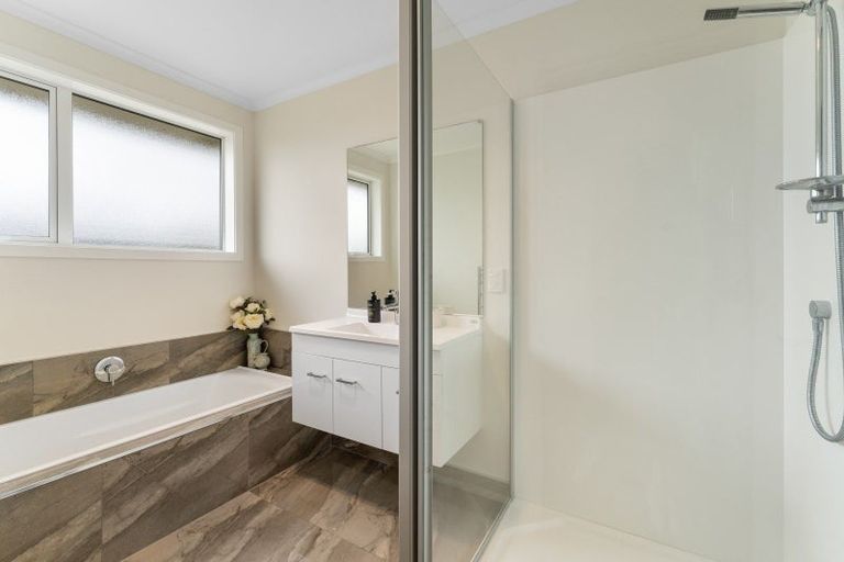 Photo of property in 53 Seagrass Place, Otaki Beach, Otaki, 5512