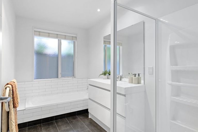 Photo of property in 2 Harvard Avenue, Wigram, Christchurch, 8042