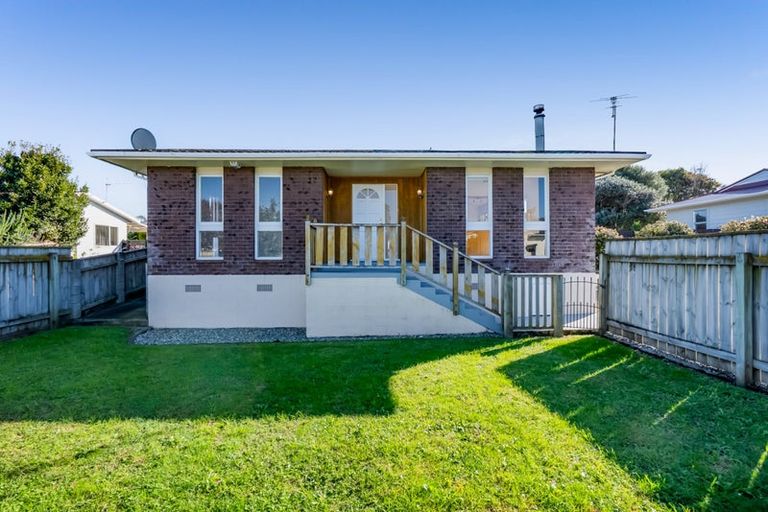 Photo of property in 7 Oleander Place, Bell Block, New Plymouth, 4312