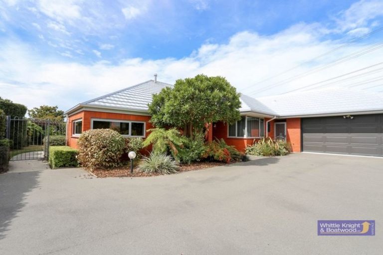 Photo of property in 103 Hawthornden Road, Avonhead, Christchurch, 8042
