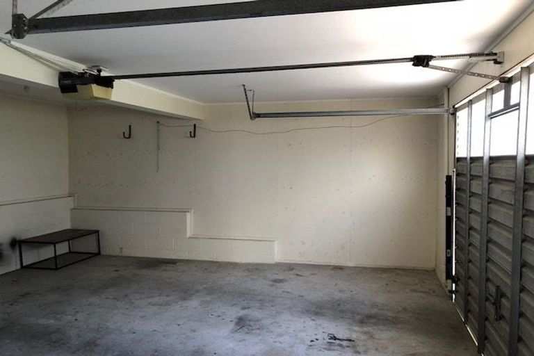 Photo of property in 20 Lingham Crescent, Torbay, Auckland, 0630