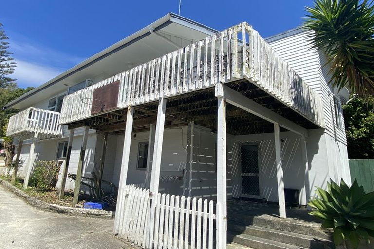 Photo of property in 70 Eskdale Road, Birkdale, Auckland, 0626