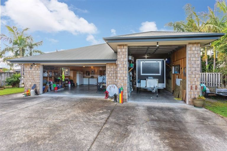 Photo of property in 3 Acacia Court, Whitianga, 3510