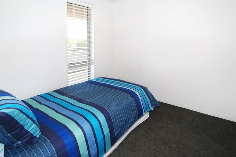 Photo of property in 11/272 Marine Parade, New Brighton, Christchurch, 8061
