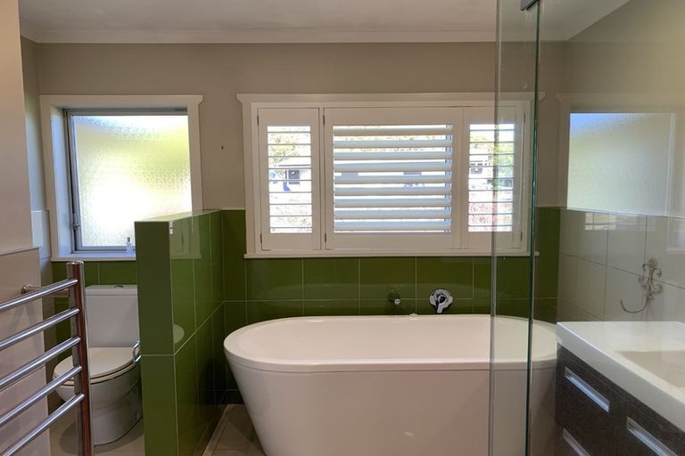 Photo of property in 32a Elizabeth Street, Waikanae, 5036