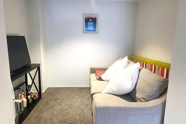 Photo of property in 18a/30 Westward Ho, Glen Eden, Auckland, 0602