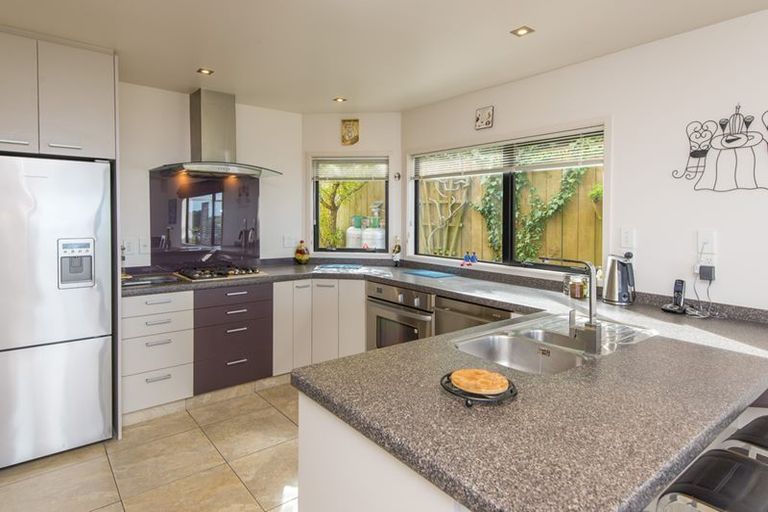 Photo of property in 7 Bay Lair Grove, Island Bay, Wellington, 6023