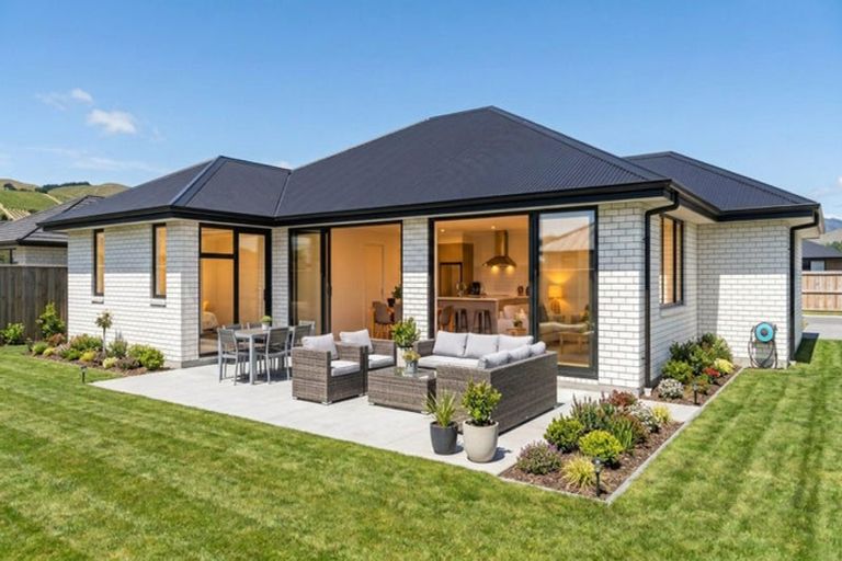 Photo of property in 25 Whareatea Road, Redwoodtown, 7201