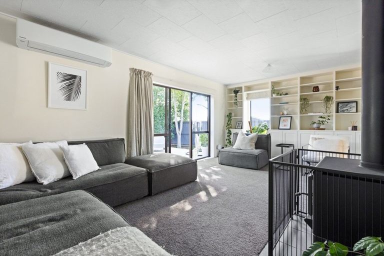 Photo of property in 36 James Cook Street, Havelock North, 4130