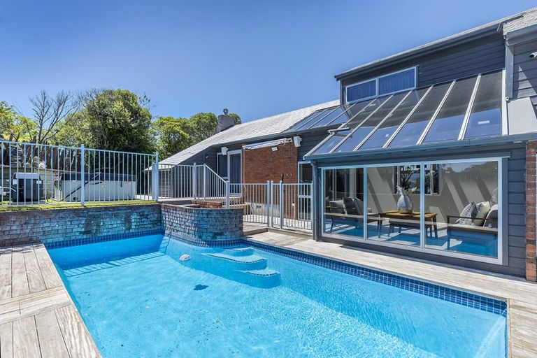 Photo of property in 170 Paremata Road, Paremata, Porirua, 5024