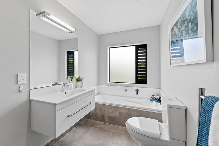 Photo of property in 22 Hampton Mews, Snells Beach, 0920