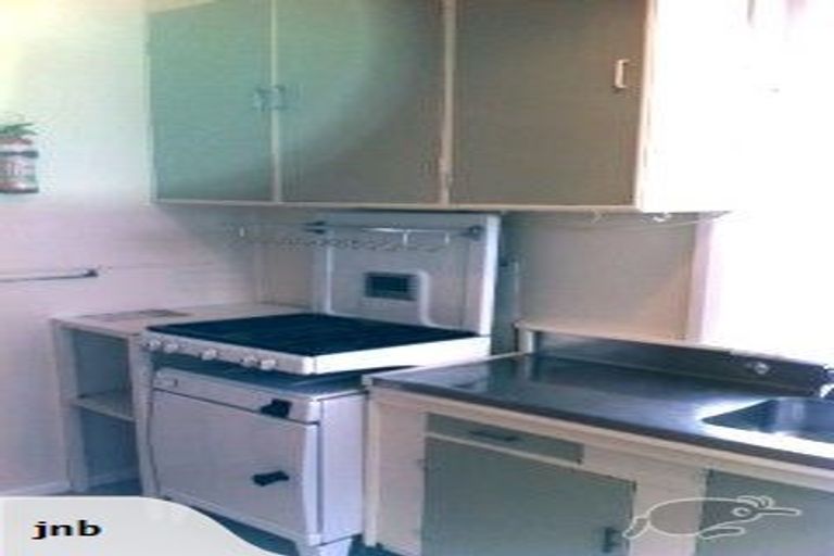 Photo of property in 8 Rixon Grove, Mount Victoria, Wellington, 6011