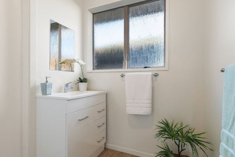 Photo of property in 1/6 Randolph Street, Woolston, Christchurch, 8062