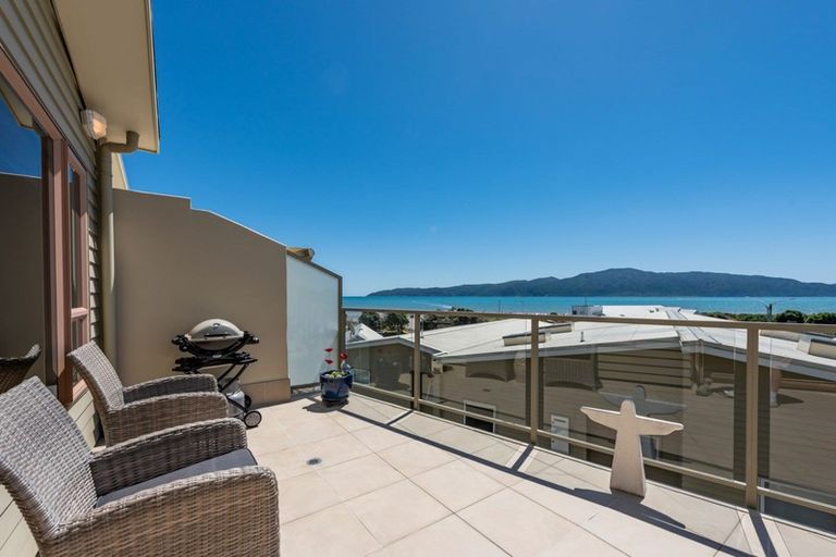 Photo of property in 11/1 Marine Parade, Paraparaumu Beach, Paraparaumu, 5032
