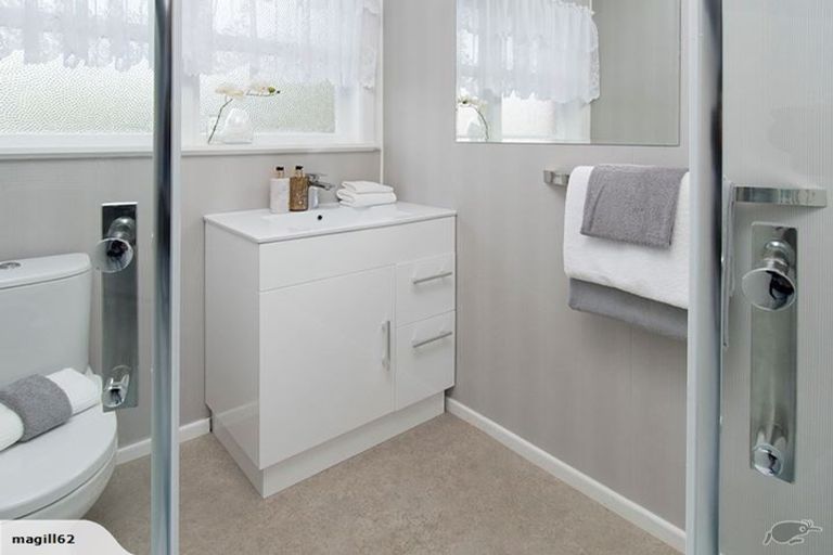 Photo of property in 3/60 Ridge Road, Howick, Auckland, 2014