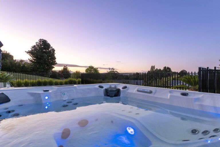 Photo of property in 1 Waimanu Lane, Bethlehem, Tauranga, 3110