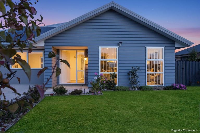 Photo of property in 35 Larissa Road, Halswell, Christchurch, 8025