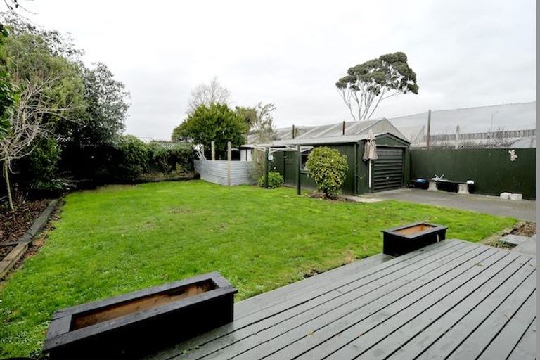 Photo of property in 8 Mackworth Street, Woolston, Christchurch, 8062