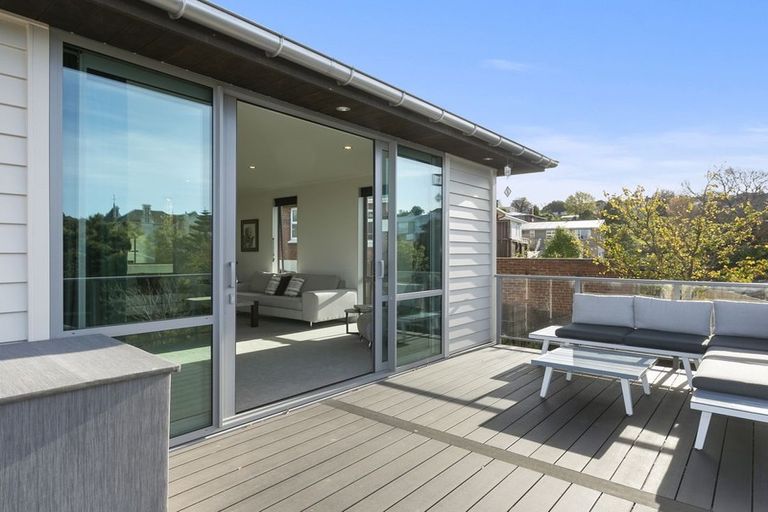 Photo of property in 2 Montecillo Lane, Mornington, Dunedin, 9011