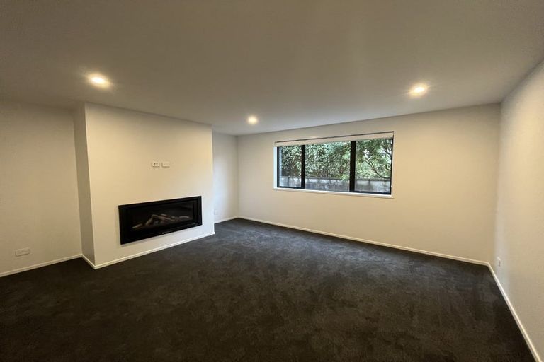 Photo of property in 3b Turehu Street, Merrilands, New Plymouth, 4312