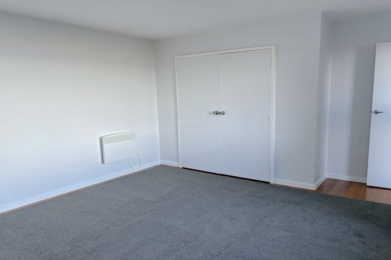 Photo of property in 69 Moana Road, Kelburn, Wellington, 6012