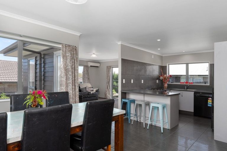 Photo of property in 6 Ballintoy Park Drive, Welcome Bay, Tauranga, 3175