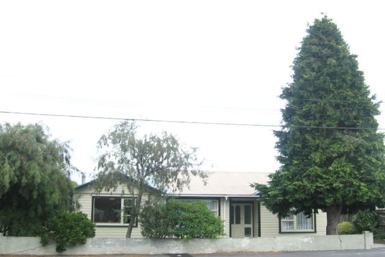 Photo of property in 25 Henry Street, Ebdentown, Upper Hutt, 5018