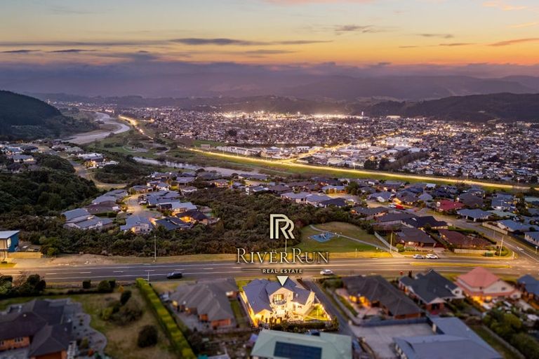 Photo of property in 47 Kirton Drive, Riverstone Terraces, Upper Hutt, 5018