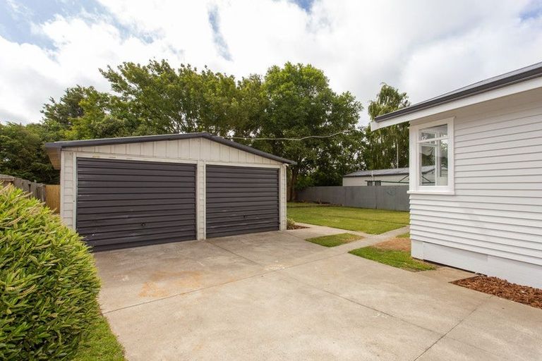 Photo of property in 43 Uxbridge Street, Redwood, Christchurch, 8051