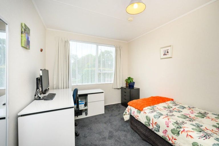 Photo of property in 79 Apollo Parade, Milson, Palmerston North, 4414