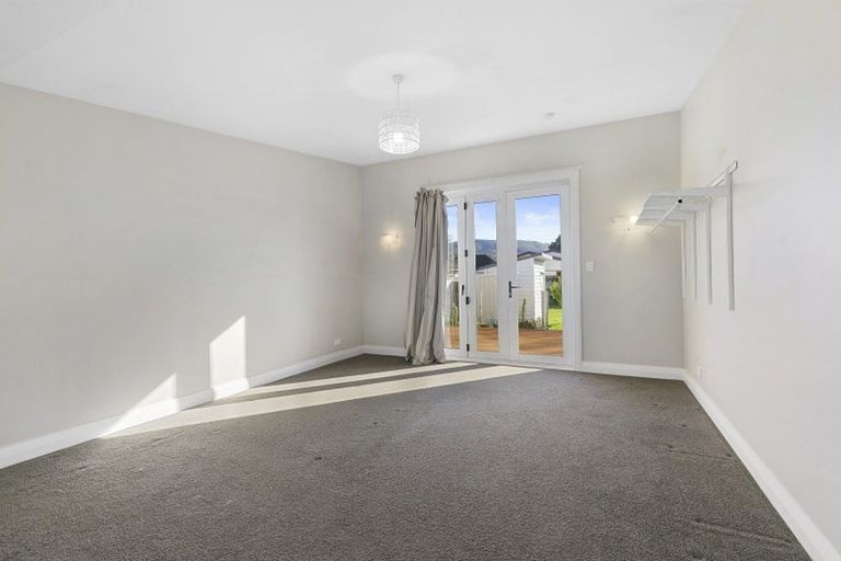 Photo of property in 887 High Street, Avalon, Lower Hutt, 5011