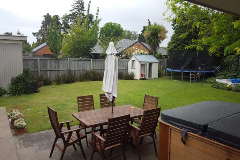 Photo of property in 205a Matsons Avenue, Papanui, Christchurch, 8053