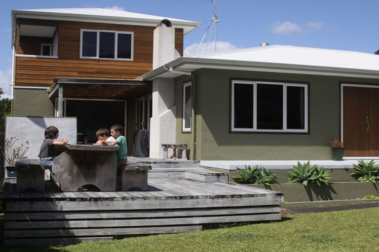 Photo of property in 53 Ocean View Road, Waihi Beach, 3611