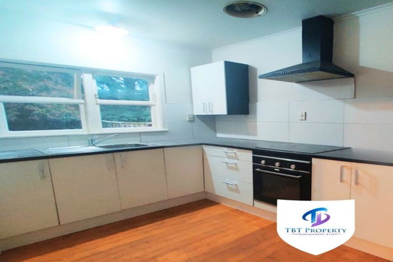 Photo of property in 2/39 Motatau Road, Papatoetoe, Auckland, 2025