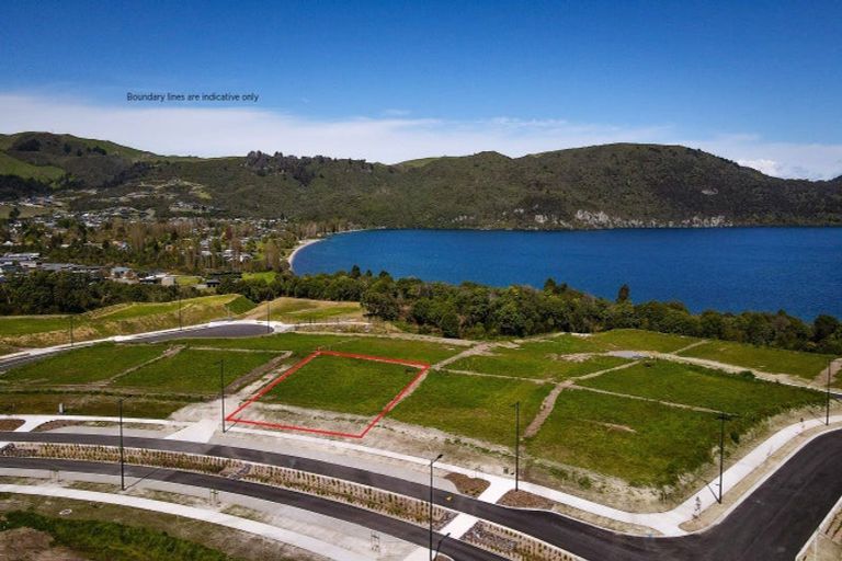 Photo of property in 35 Seven Oaks Drive, Kinloch, 3377