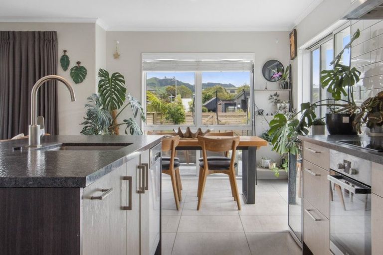 Photo of property in 7 Seafoam Place, Waihi Beach, 3611