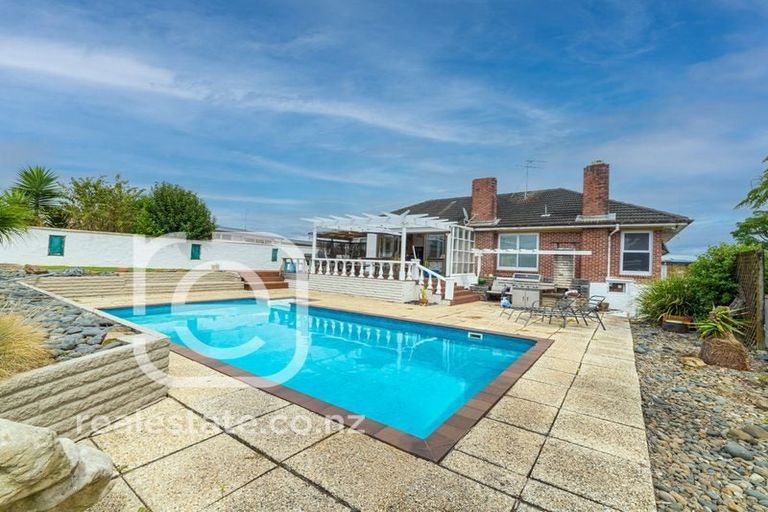 Photo of property in 107 Seddon Street, Pukekohe, 2120