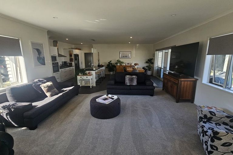 Photo of property in 340 Cook Drive, Whitianga, 3510