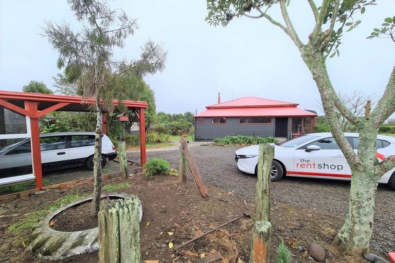 Photo of property in 920 Richmond Road, Lepperton, New Plymouth, 4373